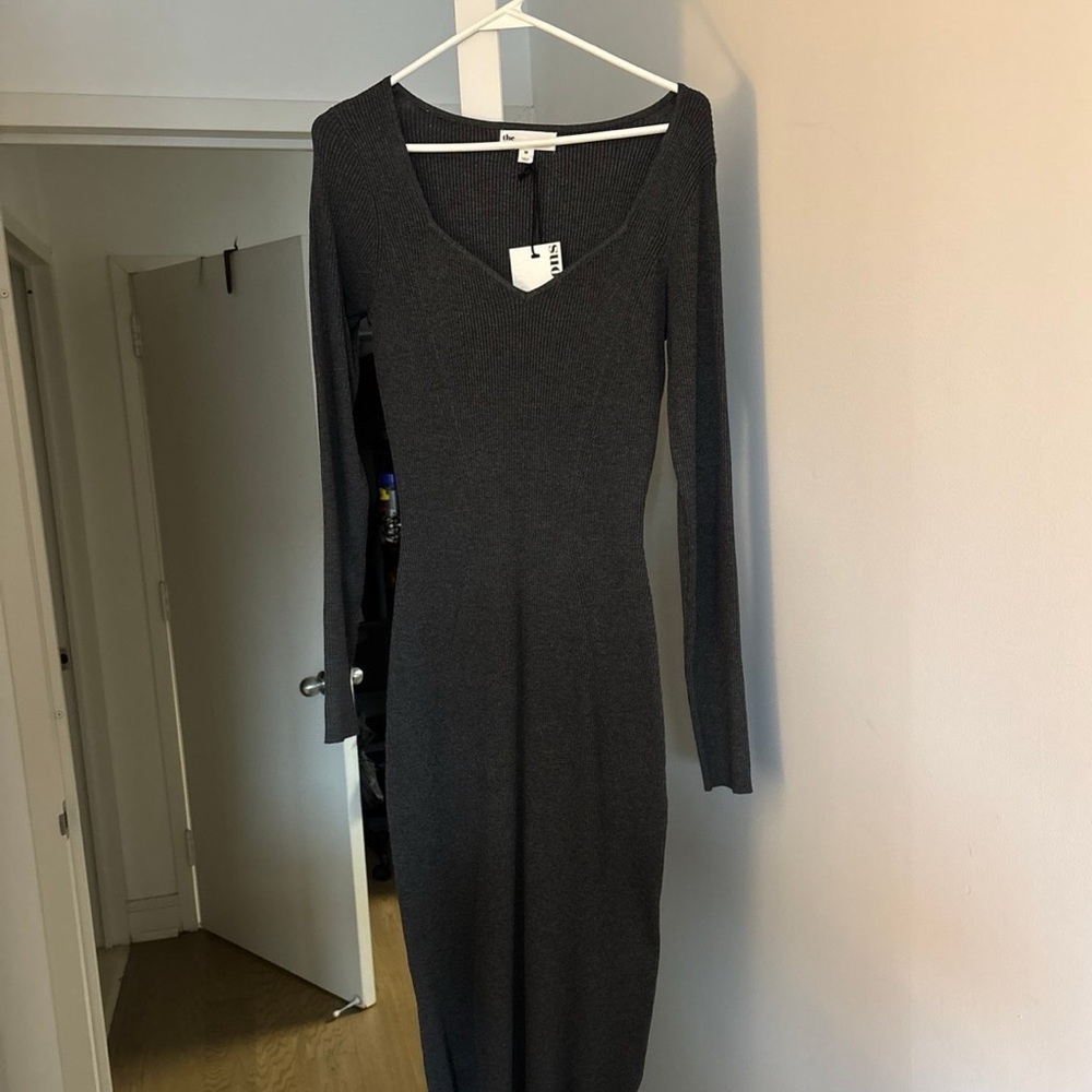 Elegant Gray Long Sleeve Midi Dress